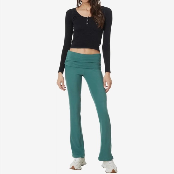 NWT Free People Movement ACED IT Teal Bootcut foldover waist Yoga Pants Sz L - Picture 4 of 8